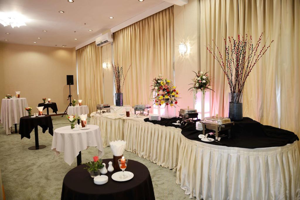 Hotel Summit Parkview Rangun Zewnętrze zdjęcie